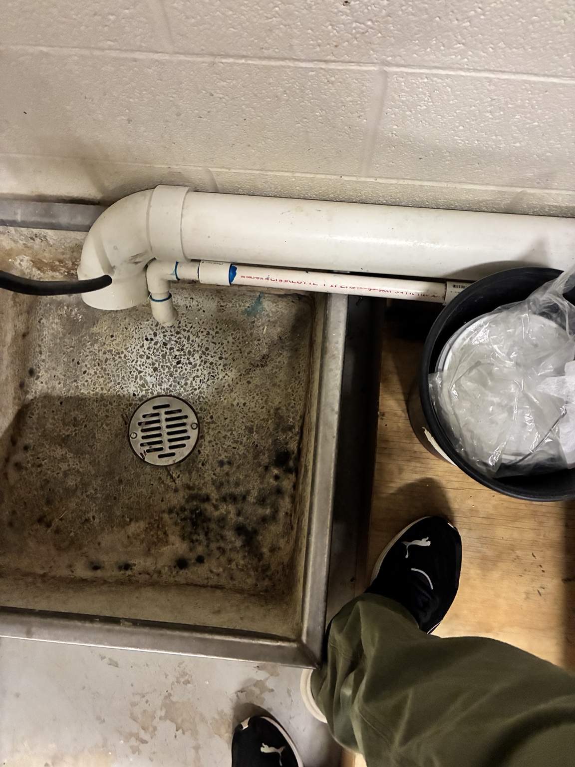 Ice maker drain terminating at floor sink